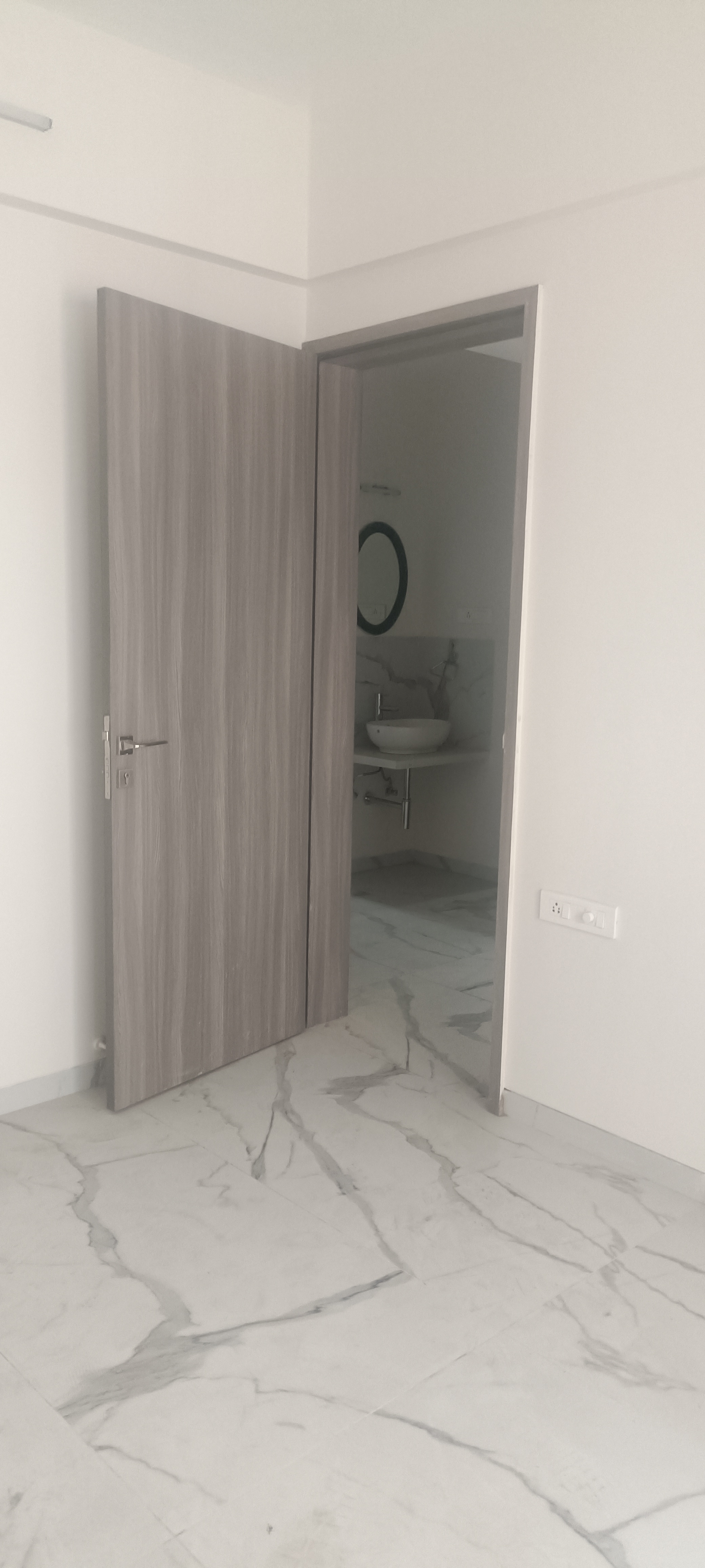 2 BHK Apartment For Rent in Swojas Suman