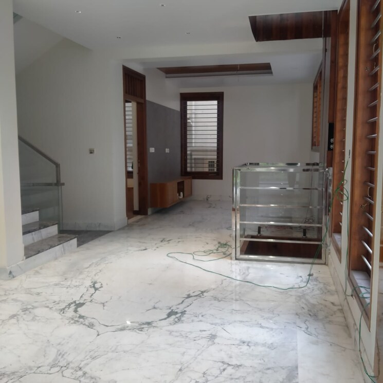 Room, jp nagar 5 Bedroom 2400 Sq.Ft. Independent House In Jp Nagar Bangalore 8707667