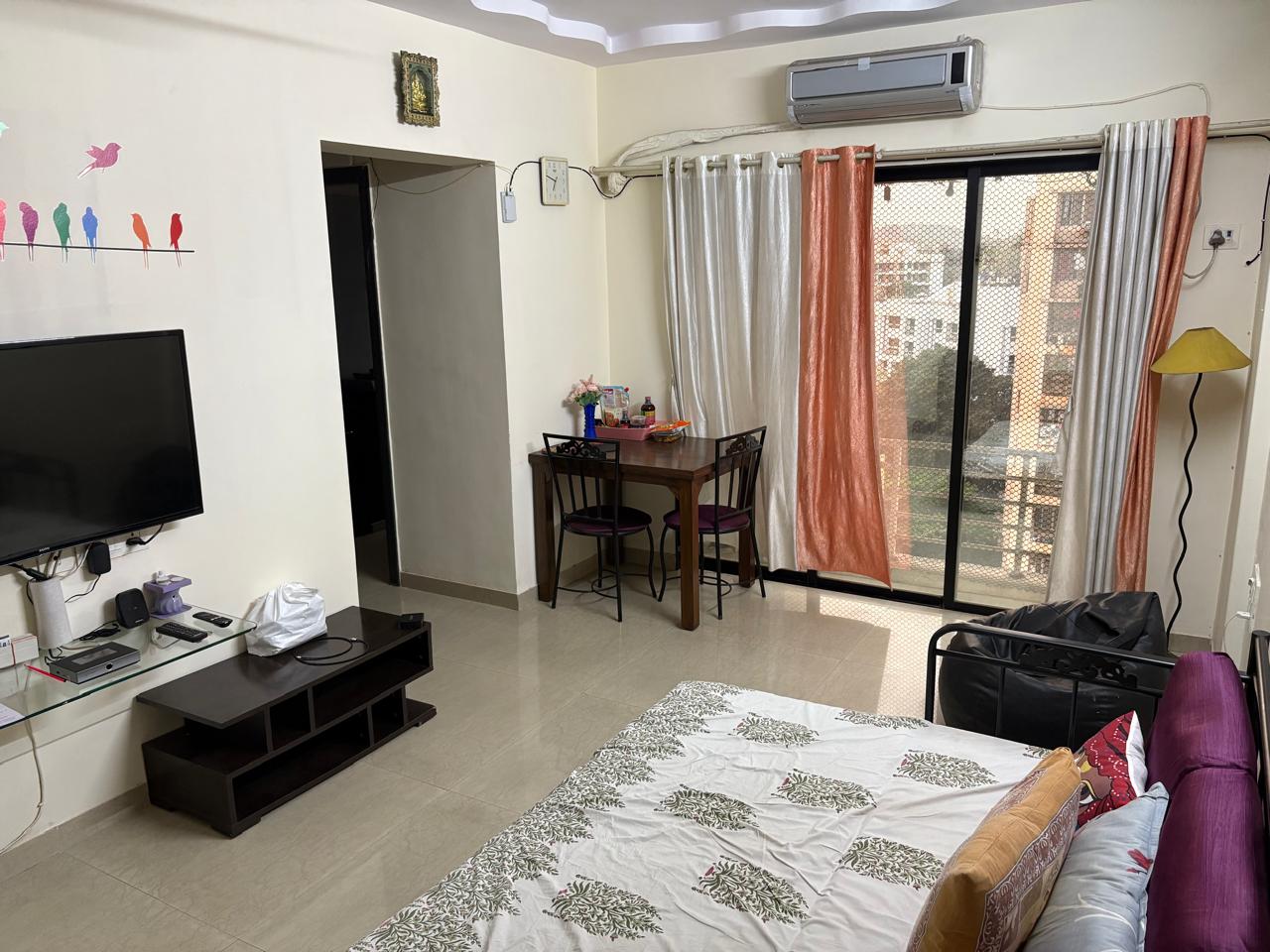1 BHK Apartment For Rent in Atul Blue Monarch