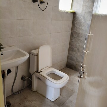 Bathroom in 2 BHK Apartment at Suncity Avenue 102, Sector 102 – for Rent