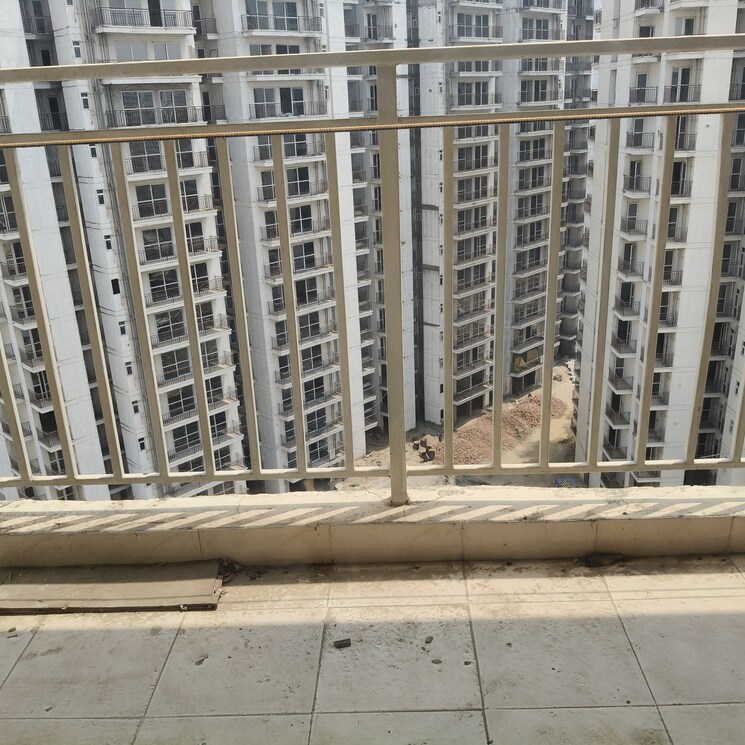 Balcony, suncity-avenue-102 2 Bedroom 532 Sq.Ft. Apartment In Sector 102 Gurgaon 8707747