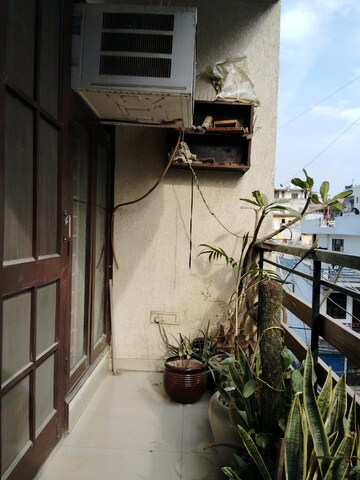 Staircase in 4 BHK Builder Floor at Chattarpur – for Rent