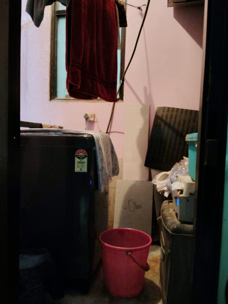 undefined, chattarpur 4 Bedroom 1800 Sq.Ft. Builder Floor In Chattarpur Delhi 8707742