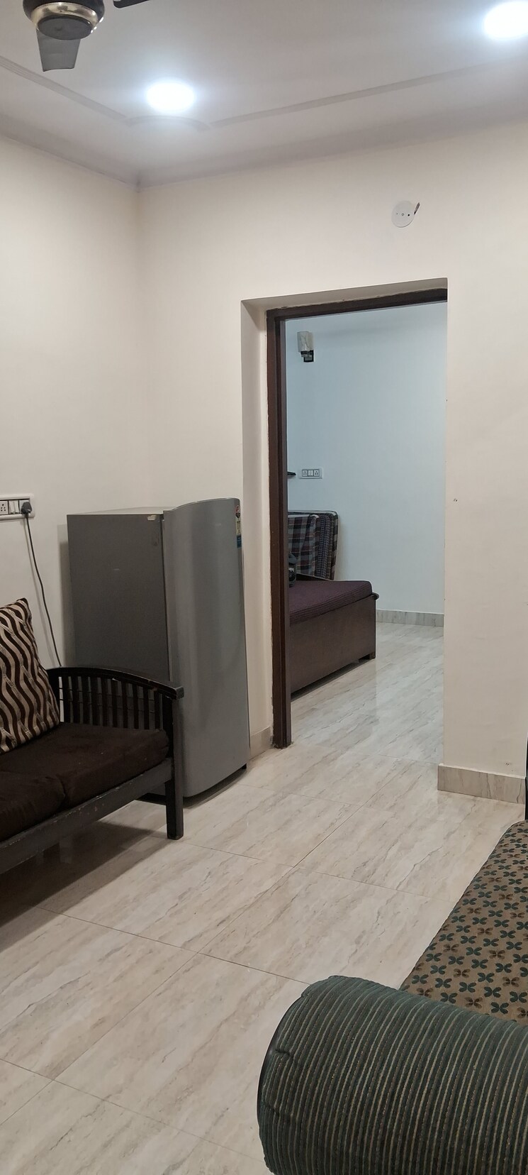Living Room, sarita vihar 1.5 Bedroom 650 Sq.Ft. Apartment In Sarita Vihar Delhi 8707757