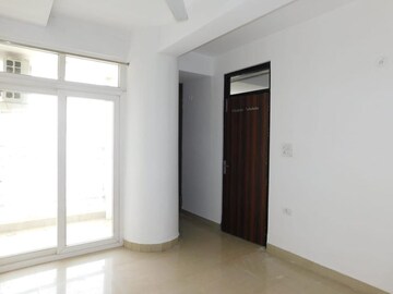 Room in 2 BHK Builder Floor at Vasundhara Sector 1 – for Sale