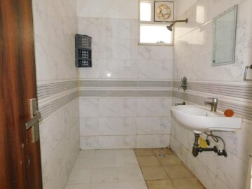 Bathroom in 2 BHK Builder Floor at Vasundhara Sector 1 – for Sale