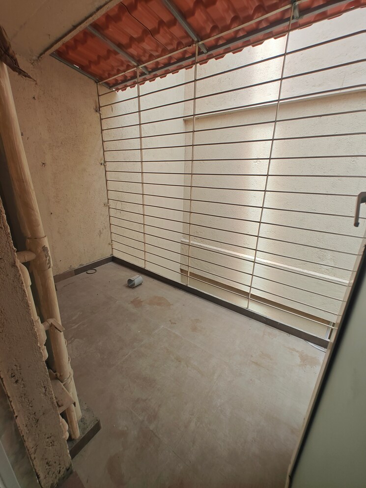 Room, moreshwar-19-east 3 Bedroom 1200 Sq.Ft. Apartment In Nerul Navi Mumbai 8707782