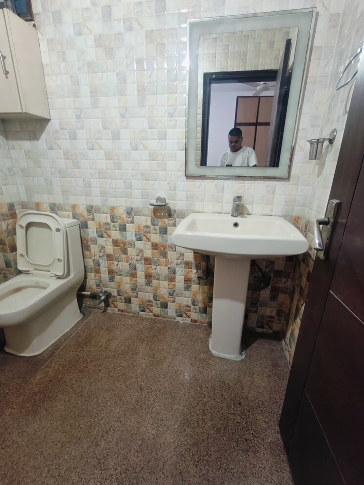 Kitchen, malviya nagar 2 Bedroom 100 Sq.Yd. Builder Floor In Malviya Nagar Delhi 8707822