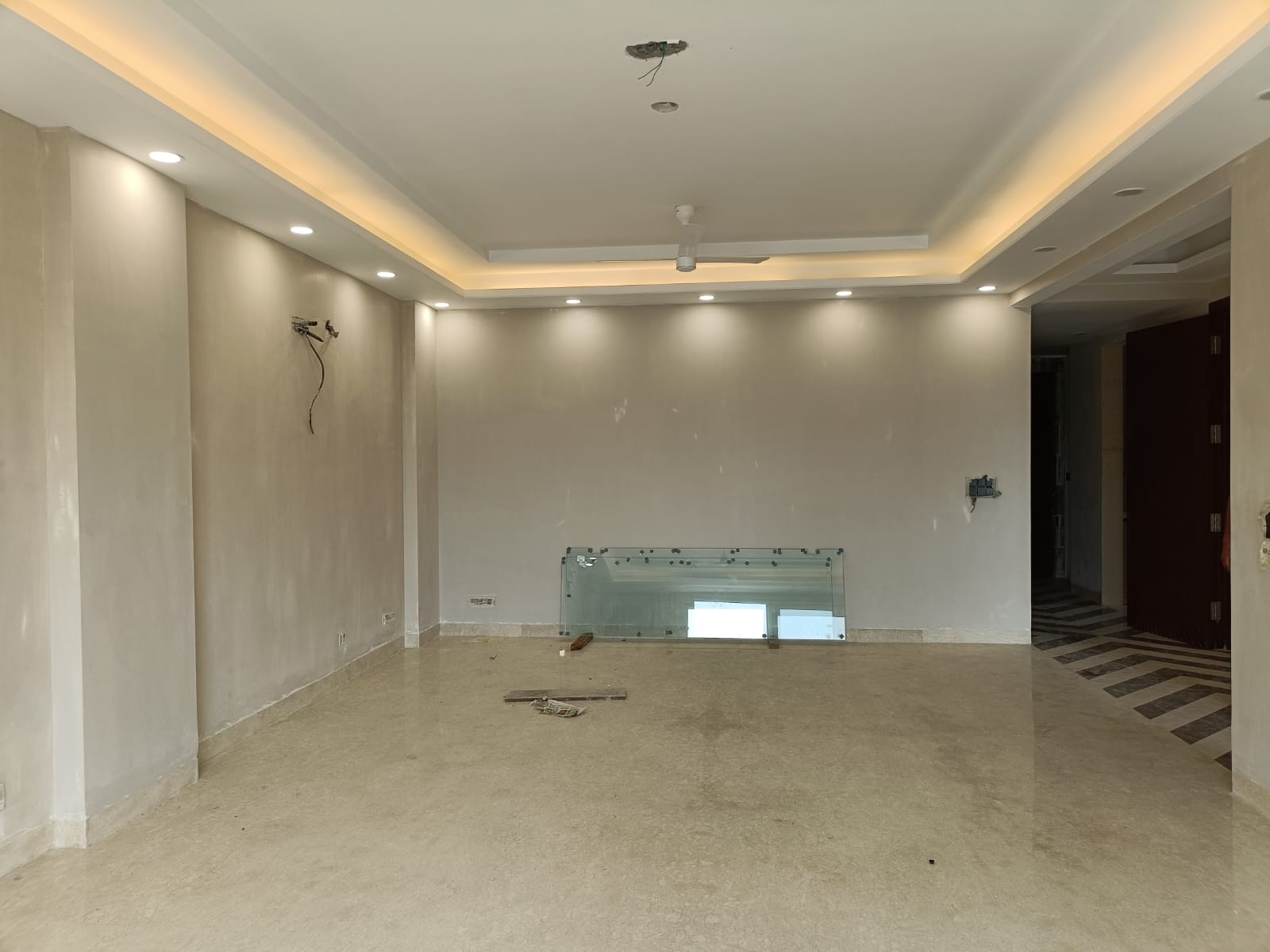 3 BHK + Pooja Room,Servant Room Builder Floor For Rent in Nehru Enclave