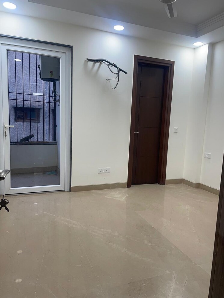 Room, chittaranjan park 3 Bedroom 160 Sq.Yd. Builder Floor In Chittaranjan Park Delhi 8707835