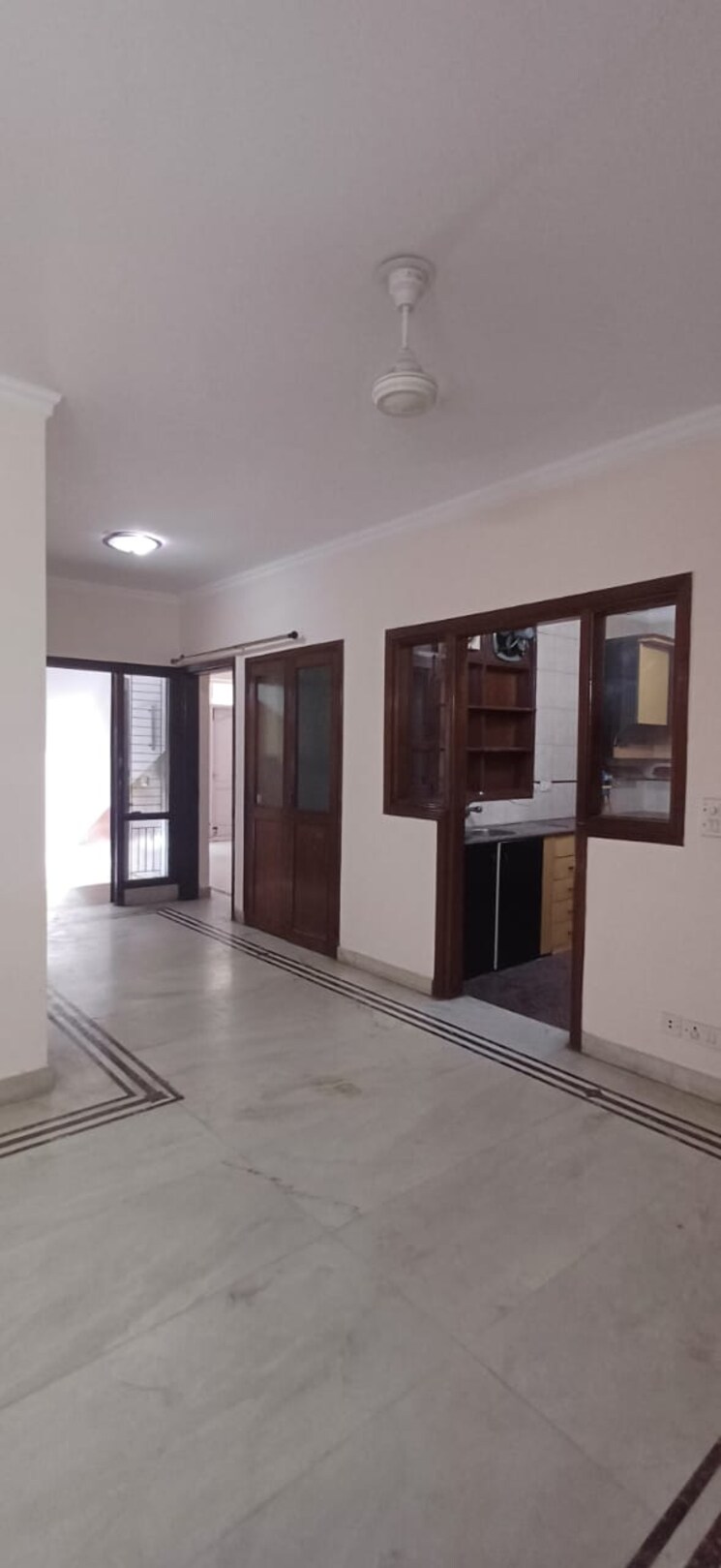 Room, sarvodaya enclave 3 Bedroom 230 Sq.Yd. Builder Floor In Sarvodaya Enclave Delhi 8707836