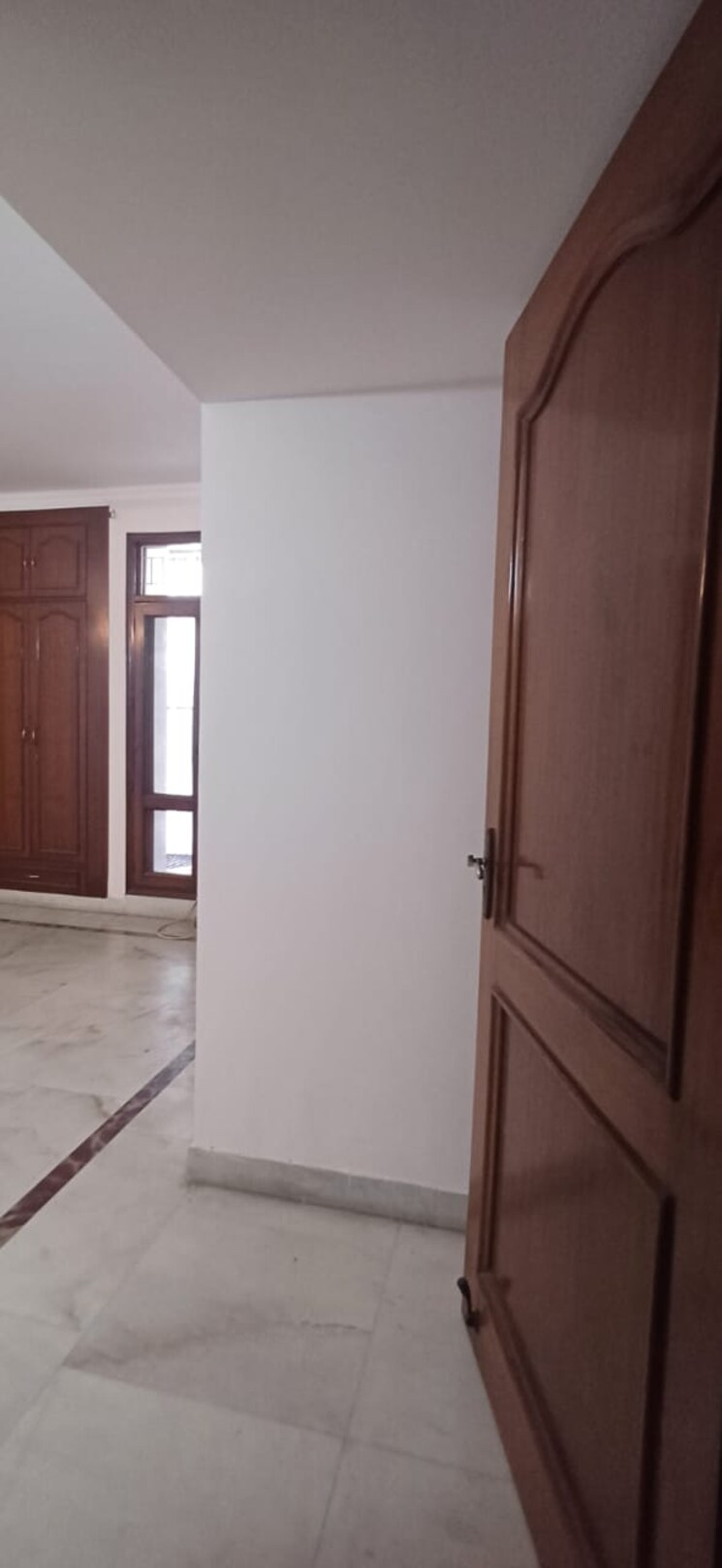 Room, sarvodaya enclave 3 Bedroom 230 Sq.Yd. Builder Floor In Sarvodaya Enclave Delhi 8707836