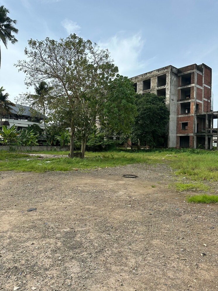 undefined, chacka Commercial Land 5748 Sq.Mt. In Chacka Thiruvananthapuram 8707841