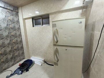 Bathroom in 1 RK Apartment at Andheri Heights, Andheri East – for Rent