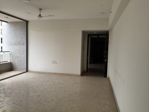 Room in 2 BHK Apartment at Piramal Vaikunth, Balkum Pada – for Sale