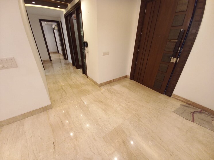 Room, veera-safdarjung-enclave 4 Bedroom 2700 Sq.Ft. Builder Floor In Safdarjung Enclave Delhi 8707877