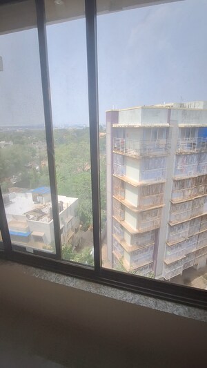 Room in 1 BHK Apartment at Adarsh Apartment Santacruz, Santacruz East – for Sale