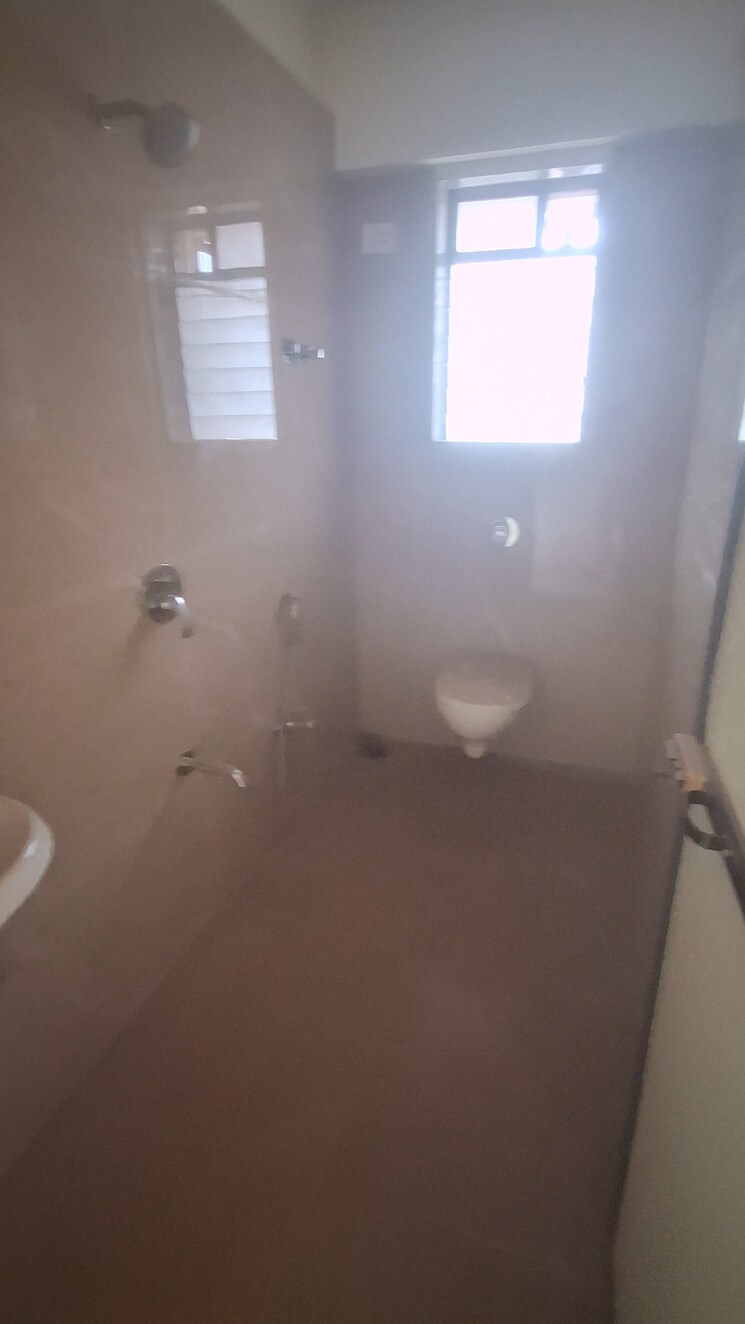Bathroom, adarsh-apartment-santacruz 1 Bedroom 447 Sq.Ft. Apartment In Santacruz East Mumbai 8707891