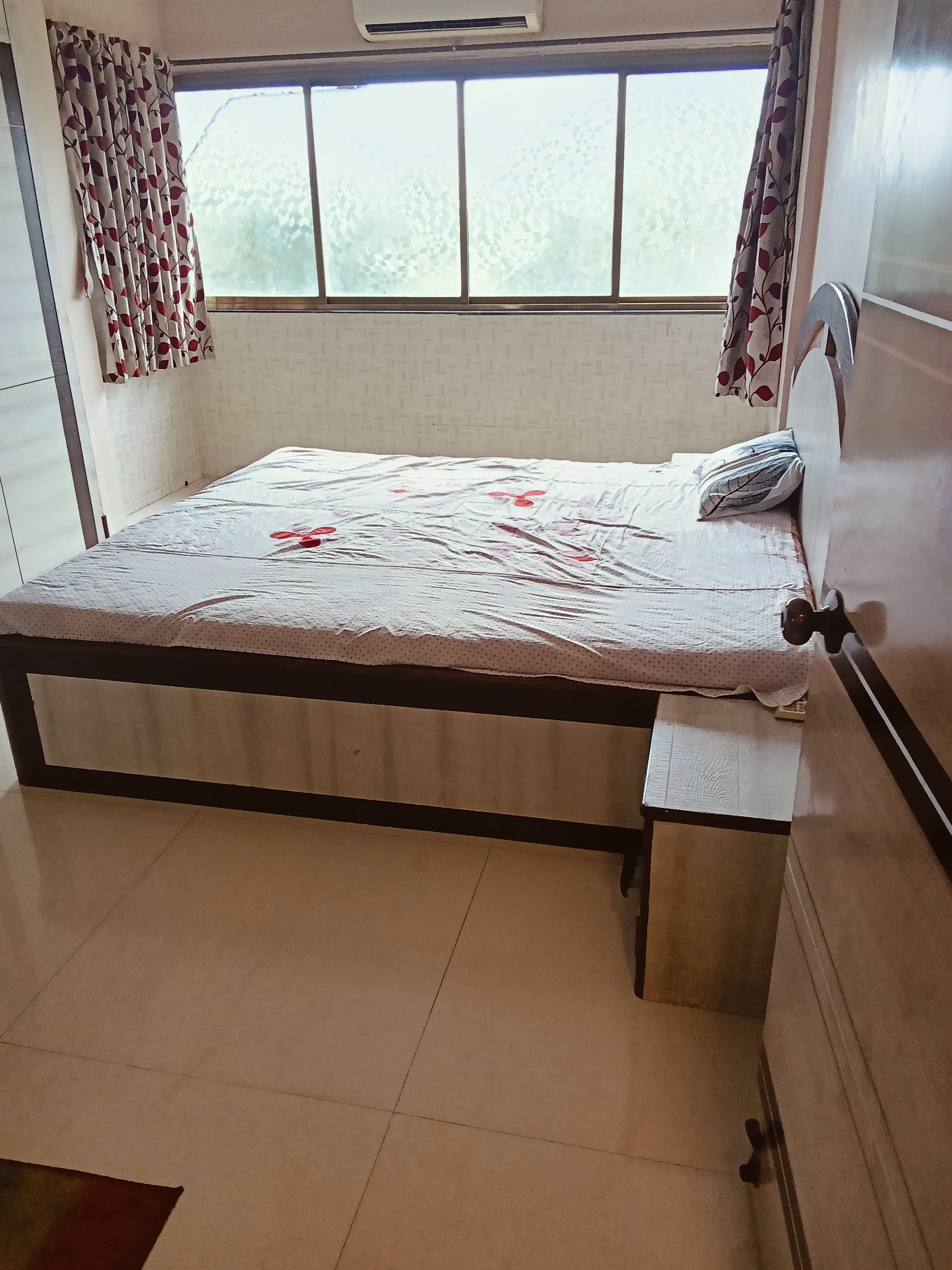 2 BHK + Pooja Room Apartment For Rent in Gulshan Apartment Andheri