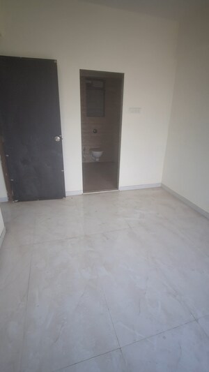 Room in 1 BHK Apartment at Adarsh Apartment Santacruz, Santacruz East – for Sale