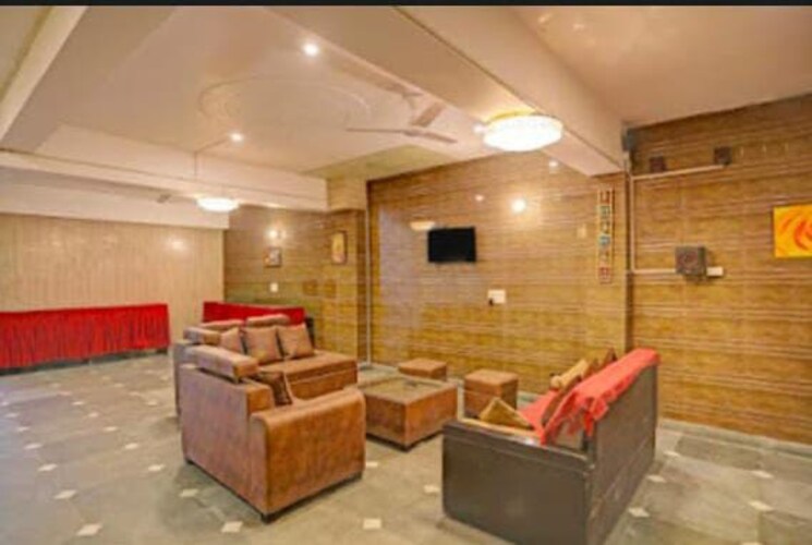 Room, sector 70 Pg For Boys & Girls In Sector 70 8707911