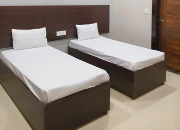 Room in  Pg at Sector 68 – for Rent