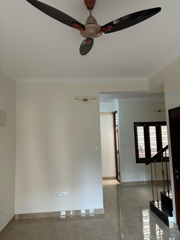 Room, rt nagar 2 Bedroom 1100 Sq.Ft. Builder Floor In Rt Nagar Bangalore 8707918