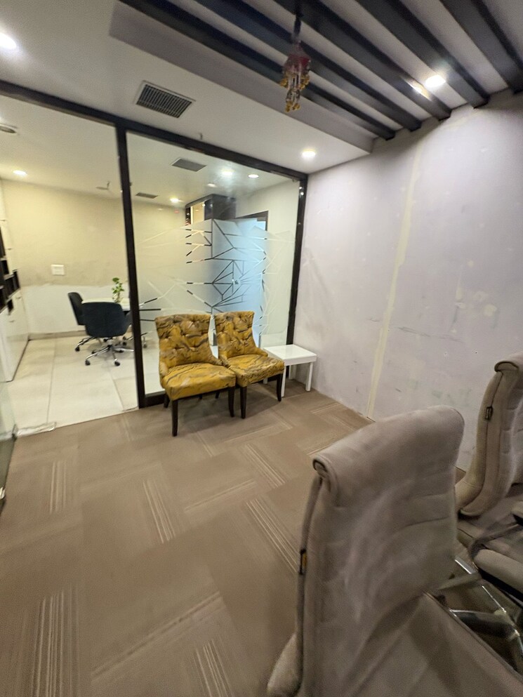 Living Room, netaji subhash place Commercial Office Space 1050 Sq.Ft. In Netaji Subhash Place Delhi 8707919