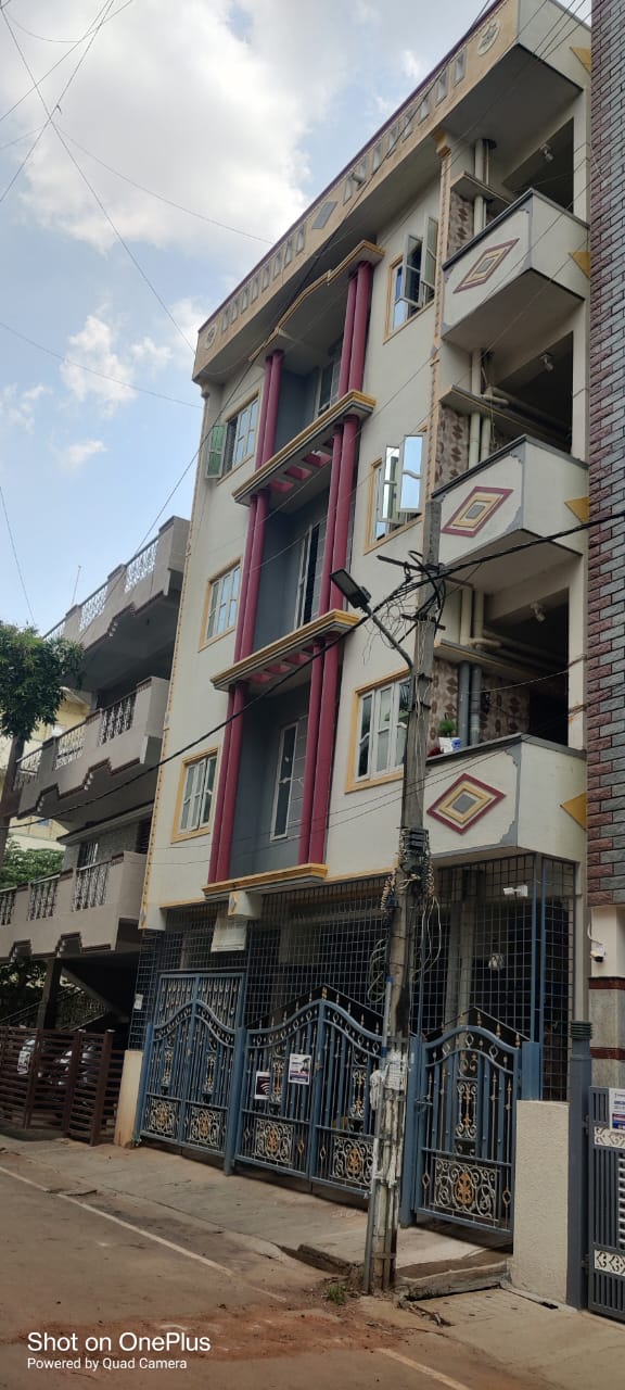 6+ BHK + Pooja Room,Extra Room Independent House For Sale in RT Nagar