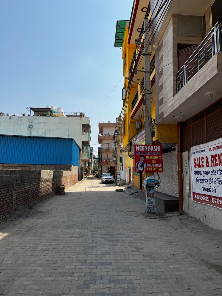 Nearby, new palam vihar phase 1  1440 Sq.Ft. Plot In New Palam Vihar Phase 1 Gurgaon 8707933