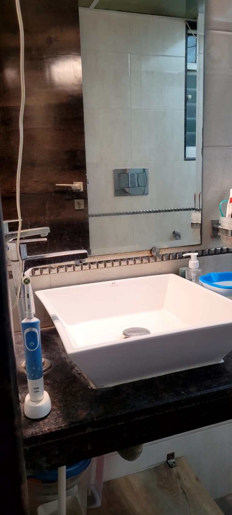 Bathroom, pioneer-heritage-residency-2 2.5 Bedroom 680 Sq.Ft. Apartment In Santacruz West Mumbai 8707938