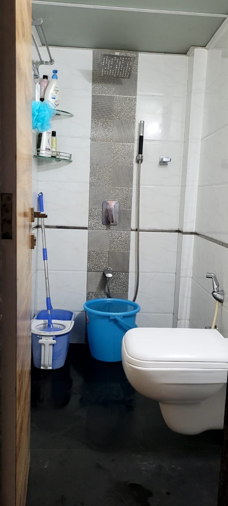 Bathroom, pioneer-heritage-residency-2 2.5 Bedroom 680 Sq.Ft. Apartment In Santacruz West Mumbai 8707938