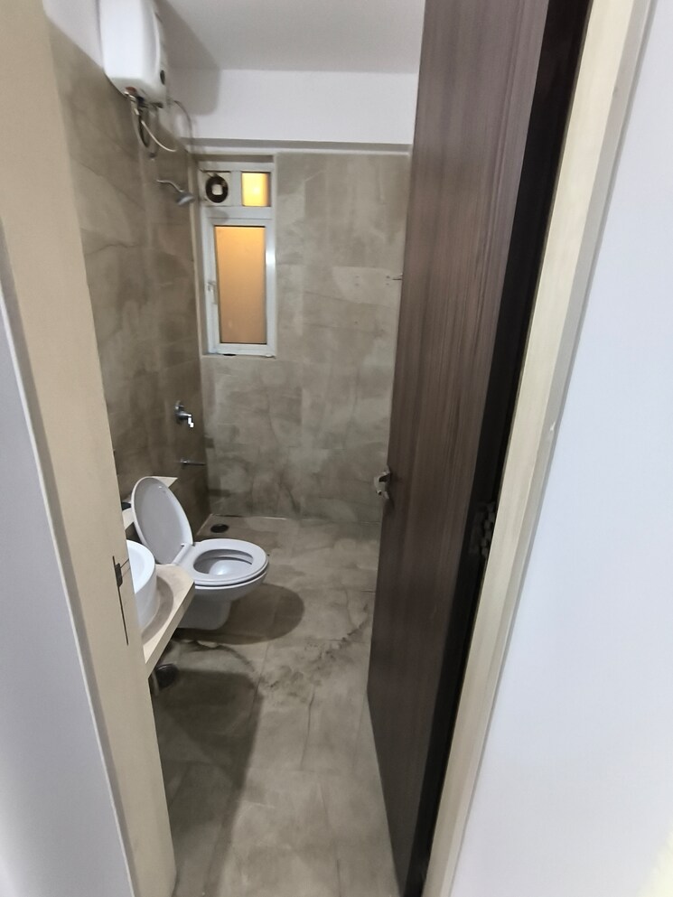 Bathroom, jp-decks 2 Bedroom 845 Sq.Ft. Apartment In Goregaon East Mumbai 8707939