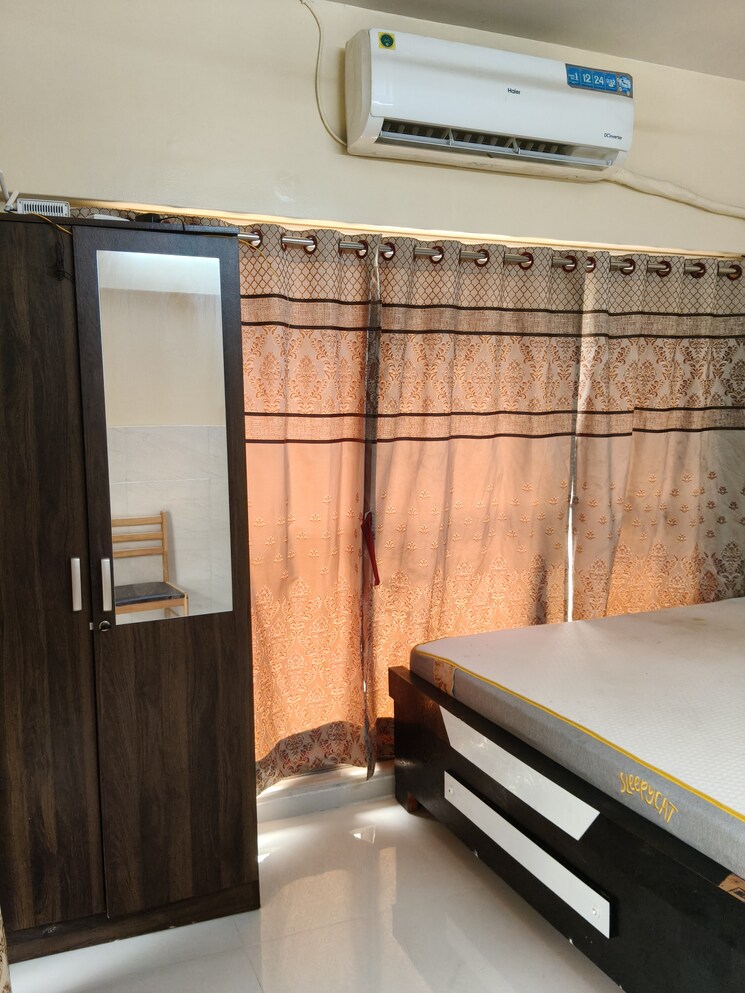 Bedroom, sarla-garden 3 Bedroom 1500 Sq.Ft. Apartment In Vakola Mumbai 8707945