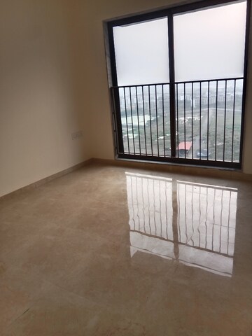 Room in 2 BHK Apartment at Sunteck West World, Naigaon East – for Rent