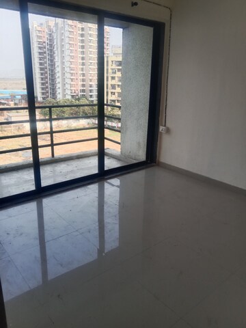 Room in 3 BHK Apartment at Navkar City Phase II, Naigaon East – for Rent