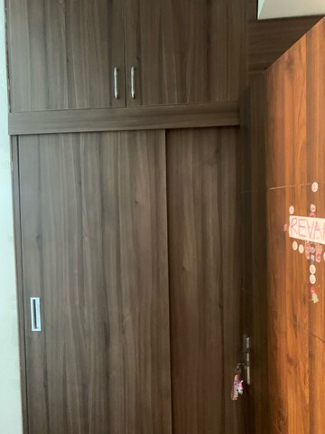 Furnished Amenities in 3 BHK Builder Floor at BPTP Amstoria, Sector 102 – for Rent