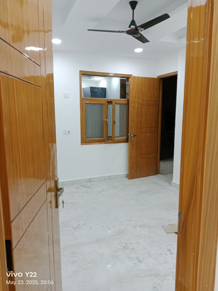 Room, laxmi nagar 3 Bedroom 1200 Sq.Ft. Independent House In Laxmi Nagar Delhi 8708000