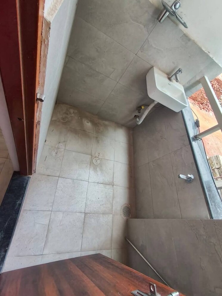 Bathroom, happy-homes-kondapur 2 Bedroom 1100 Sq.Ft. Apartment In Kondapur Hyderabad 8708006