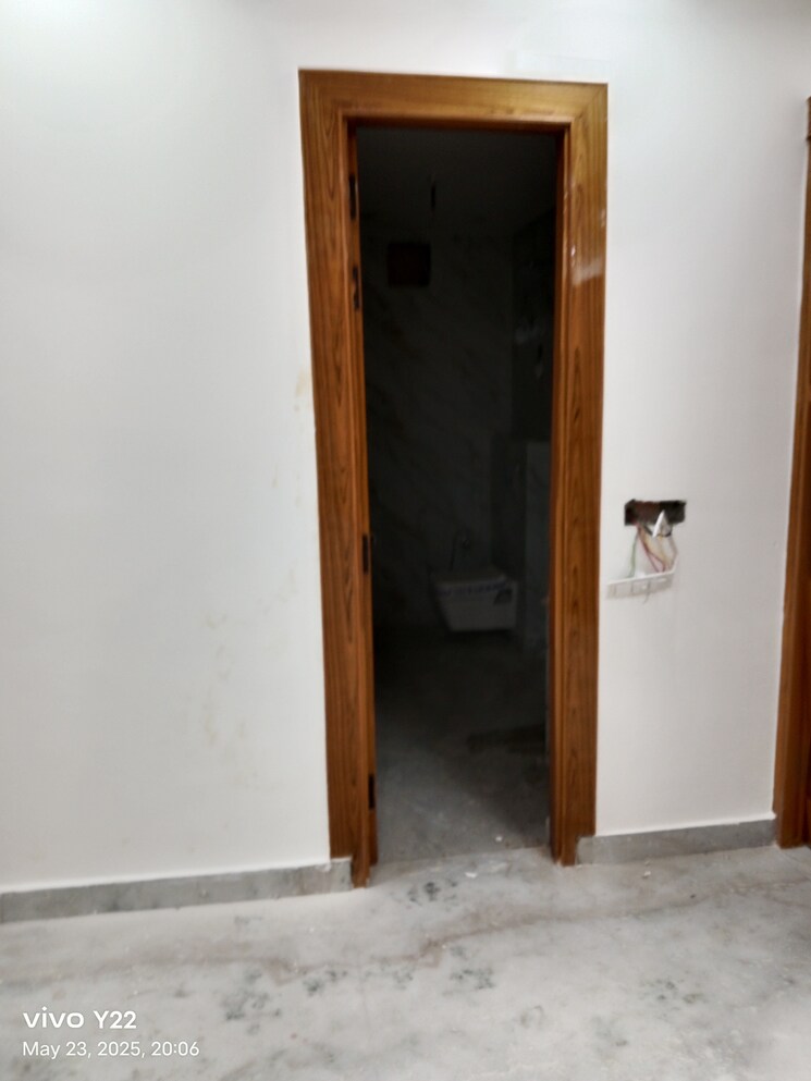 Room, laxmi nagar 3 Bedroom 1250 Sq.Ft. Builder Floor In Laxmi Nagar Delhi 8708010