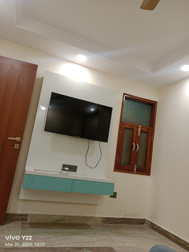 undefined, laxmi nagar 3 Bedroom 750 Sq.Ft. Builder Floor In Laxmi Nagar Delhi 8708040