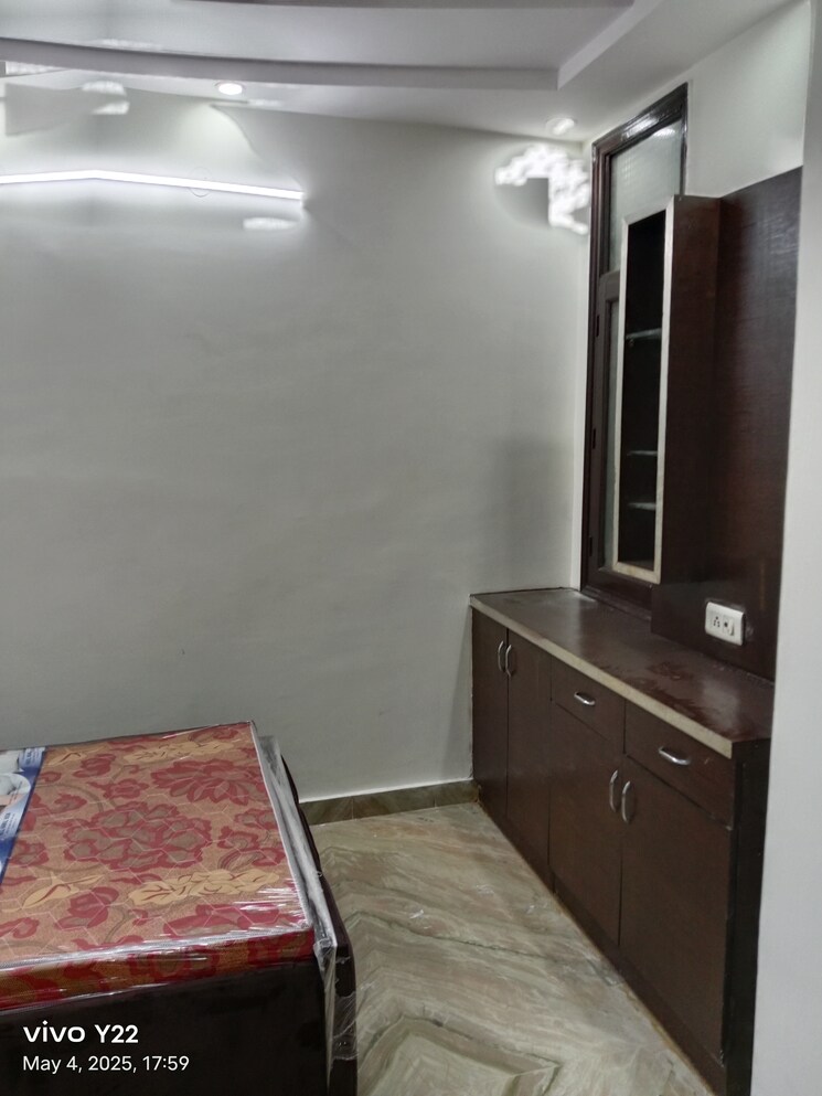 Room, laxmi nagar 3 Bedroom 900 Sq.Ft. Builder Floor In Laxmi Nagar Delhi 8708044