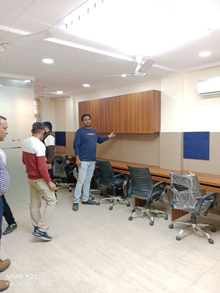 Team Area, laxmi nagar Commercial Office Space 650 Sq.Ft. In Laxmi Nagar Delhi 8708054