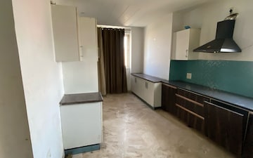 3 BHK Apartment For Rent in Prateek Wisteria, Sector 77