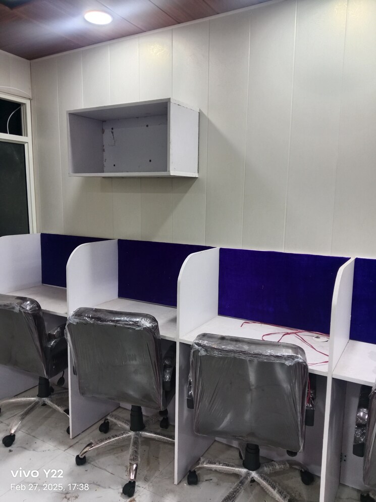 Team Area, laxmi nagar Commercial Office Space 600 Sq.Ft. In Laxmi Nagar Delhi 8708062