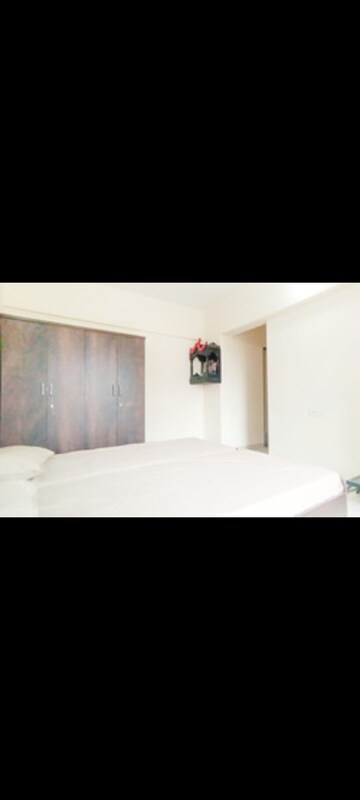 Room in  Pg at Kandivali West – for Rent