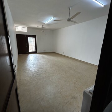 Bedroom in 2 BHK Builder Floor at South Extension I – for Rent