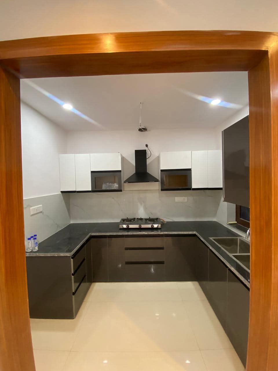 3.5 BHK + Pooja Room,Servant Room,Study Room,Extra Room Independent House For Rent in Sector 55