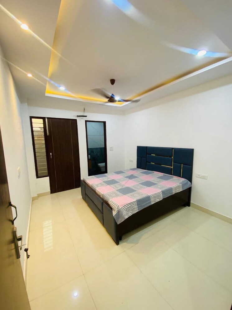 Bedroom, sector 55 3.5 Bedroom 2210 Sq.Ft. Independent House In Sector 55 Noida 8708103