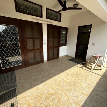 Bedroom in 2 BHK Builder Floor at South Extension I – for Rent